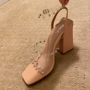 Brand new Qupid stud heels